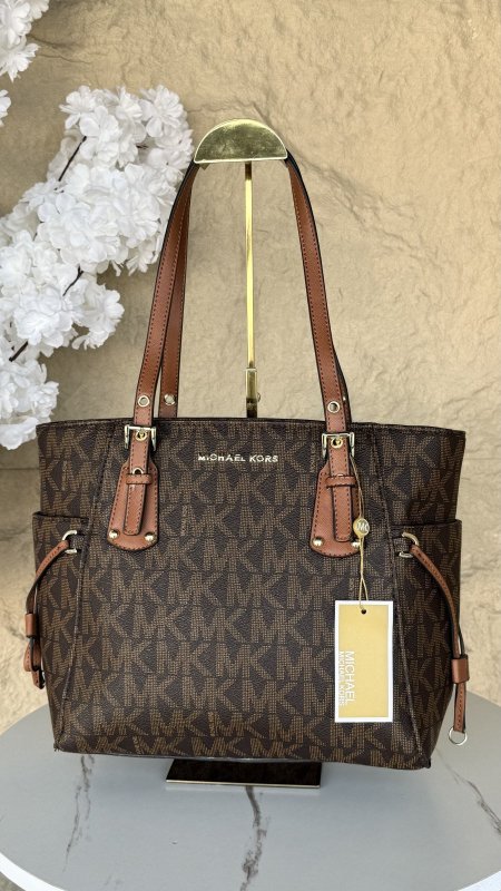 شنطة مايكل كورس / MICHAEL KORS حجم كبير ماستر كواليتي بدون علبة